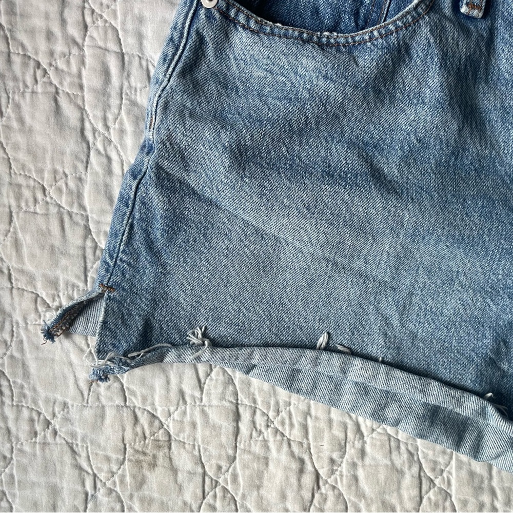 Madewell Light Blue Jean Shorts - Picture 2 of 4